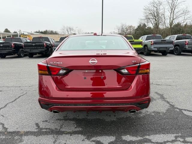 new 2025 Nissan Altima car, priced at $33,034