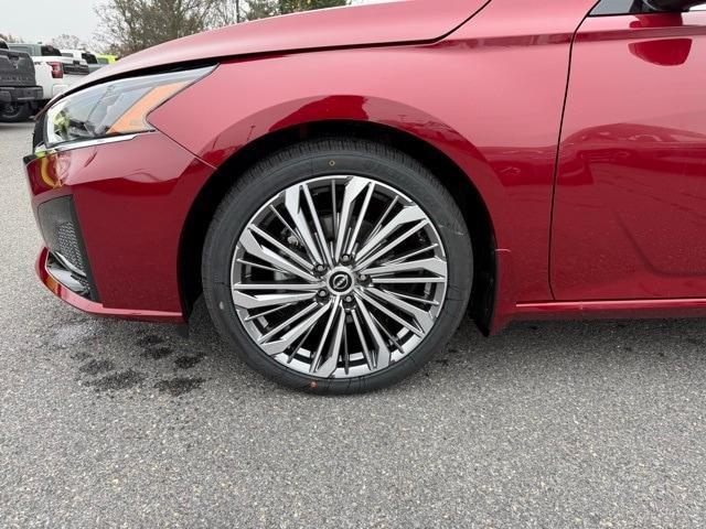 new 2025 Nissan Altima car, priced at $33,034