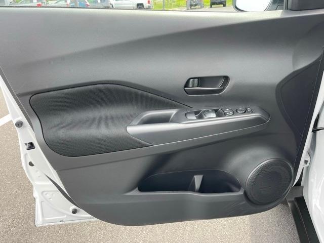 new 2025 Nissan Kicks Play car, priced at $22,679