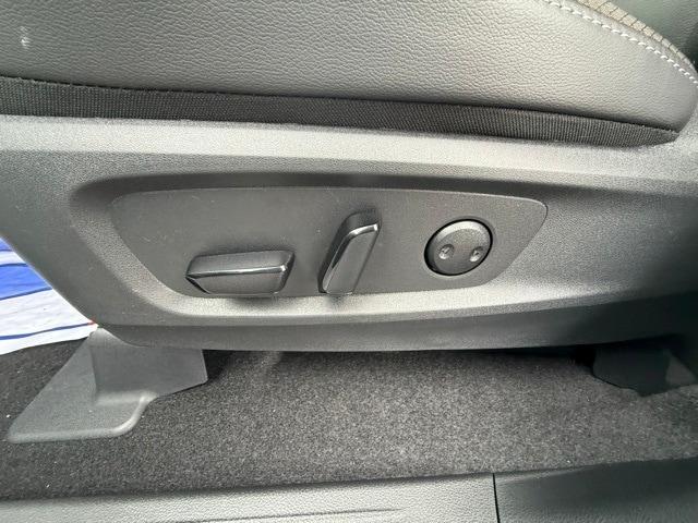 new 2025 Nissan Pathfinder car, priced at $39,441