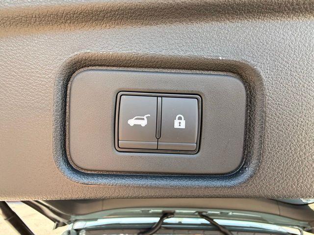 new 2026 Nissan Pathfinder car, priced at $52,386