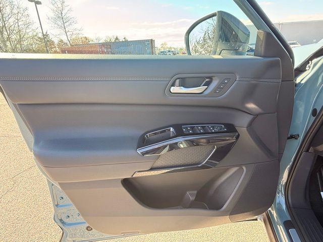 new 2026 Nissan Pathfinder car, priced at $52,386