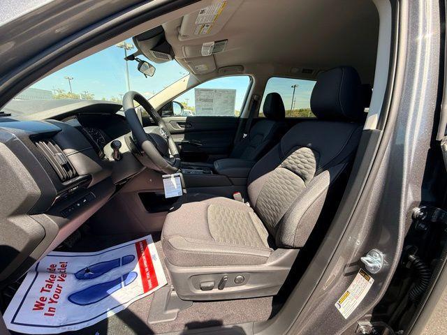 new 2026 Nissan Pathfinder car, priced at $39,194