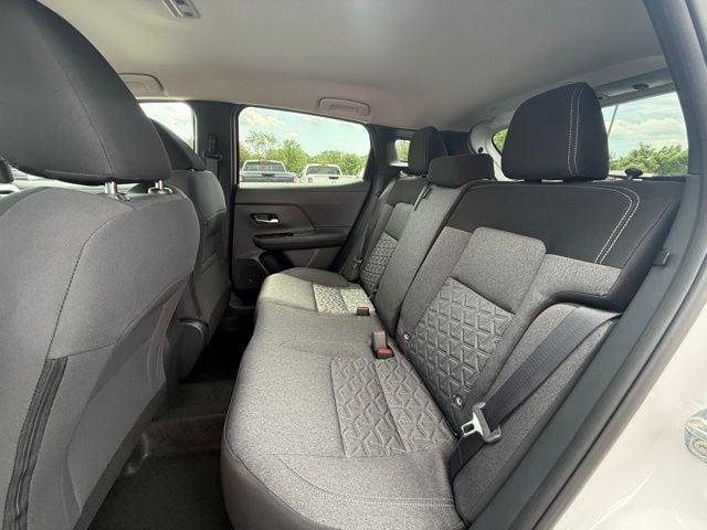 new 2025 Nissan Kicks car, priced at $24,021