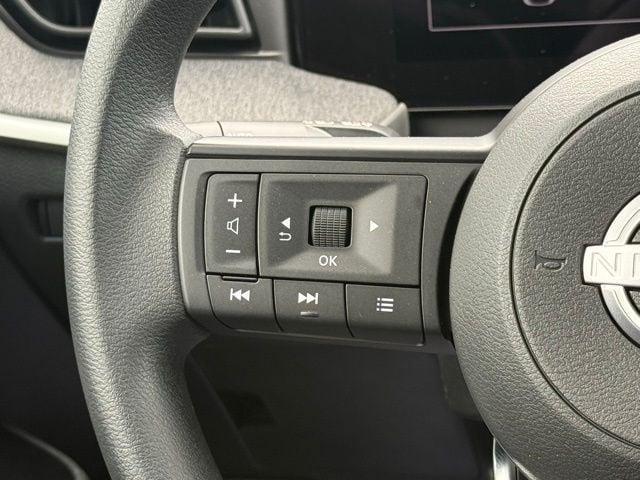 new 2025 Nissan Kicks car, priced at $24,021