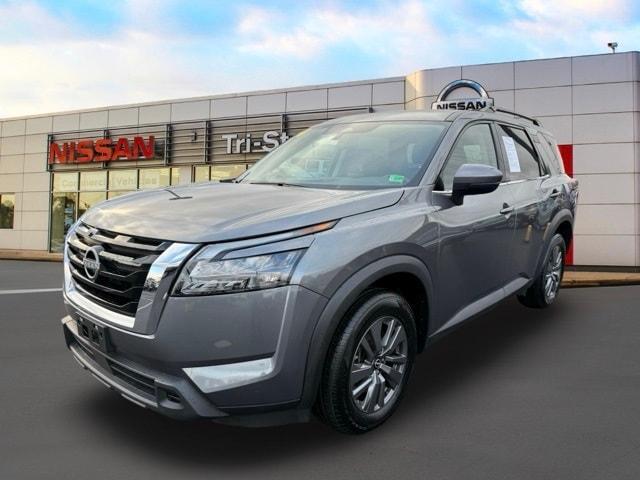 used 2024 Nissan Pathfinder car, priced at $29,500