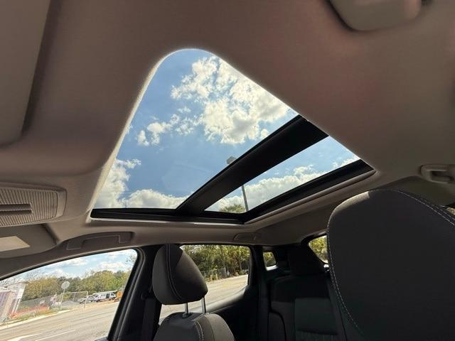 new 2025 Nissan Kicks car, priced at $26,084