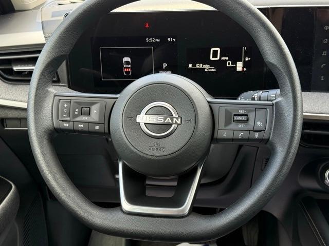 new 2025 Nissan Kicks car, priced at $26,084