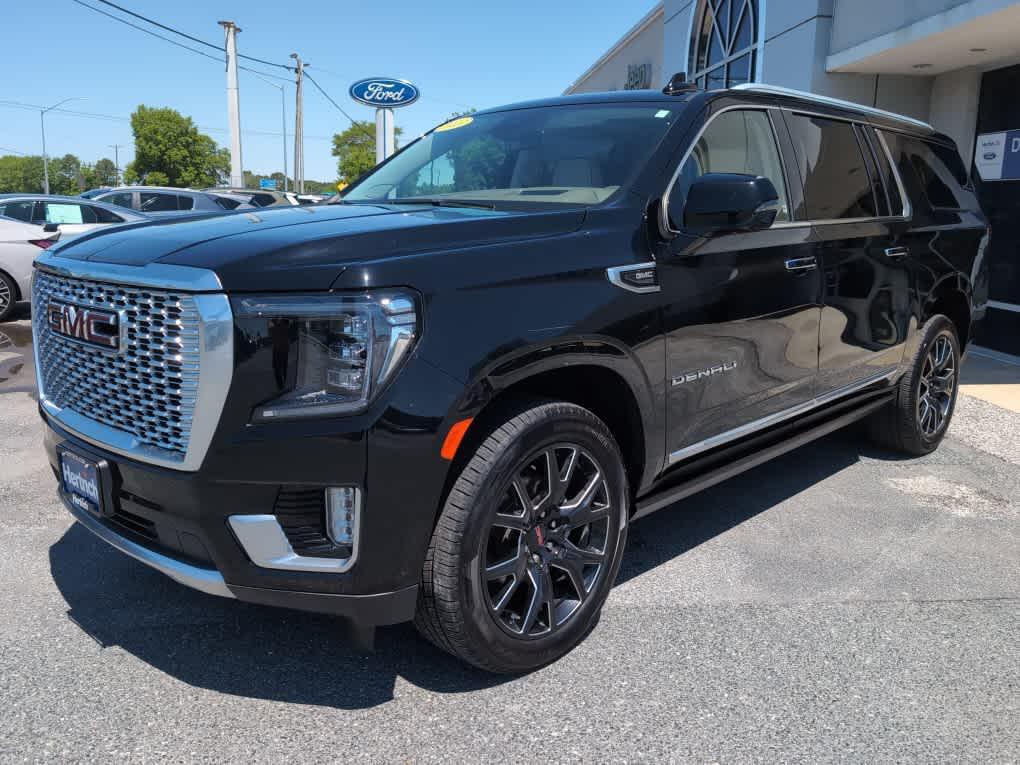 used 2023 GMC Yukon XL car, priced at $55,500