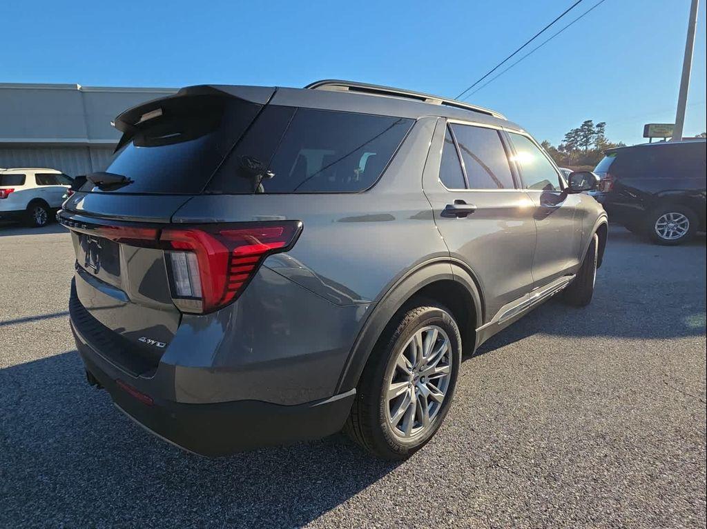 new 2025 Ford Explorer car, priced at $44,491