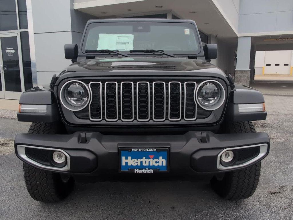 new 2025 Jeep Wrangler car, priced at $44,749