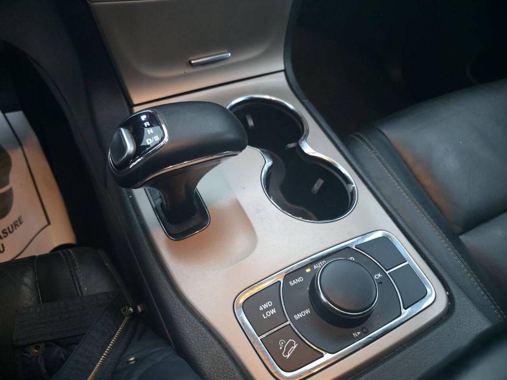 used 2015 Jeep Grand Cherokee car, priced at $10,999