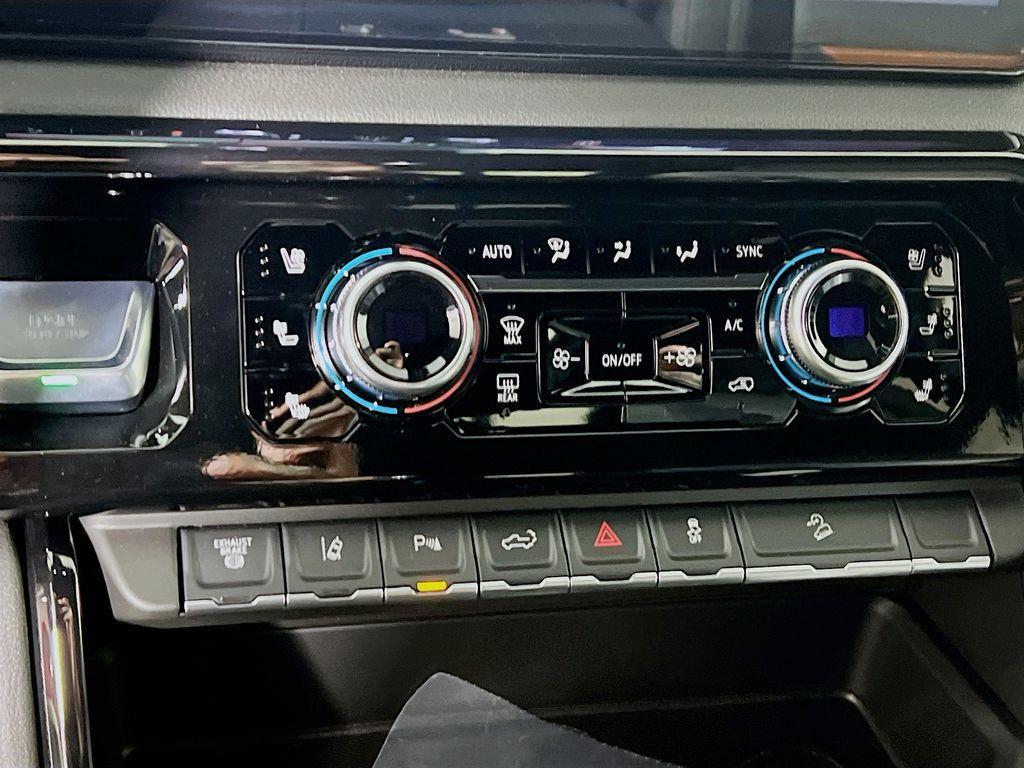 new 2026 GMC Sierra 3500 car, priced at $80,265