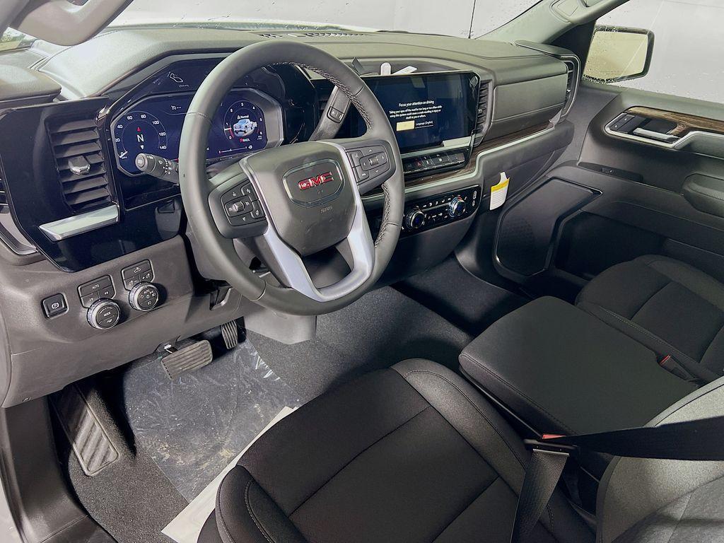 new 2026 GMC Sierra 1500 car, priced at $47,895