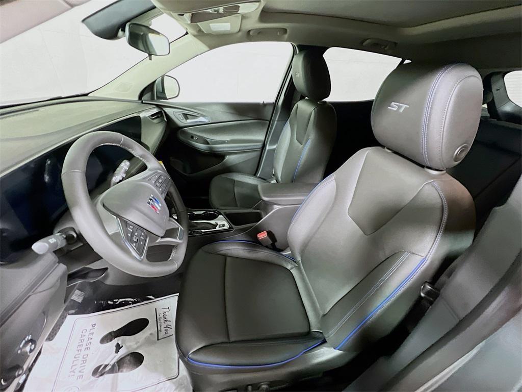 new 2026 Buick Encore GX car, priced at $31,280