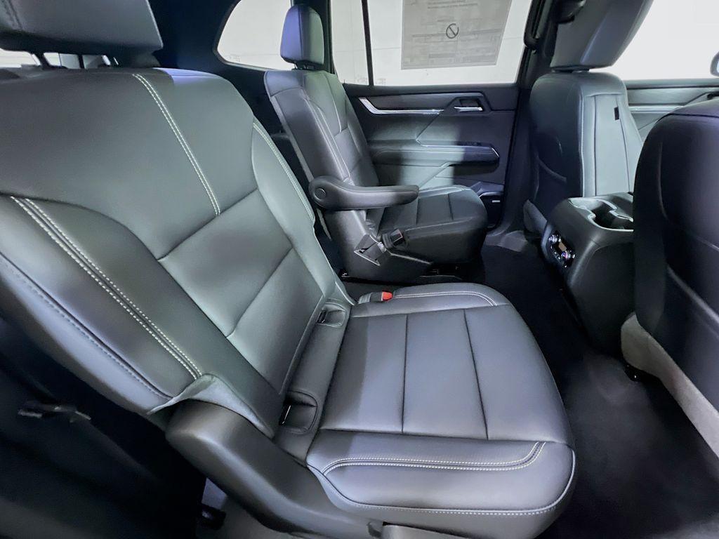 new 2026 GMC Acadia car, priced at $49,325