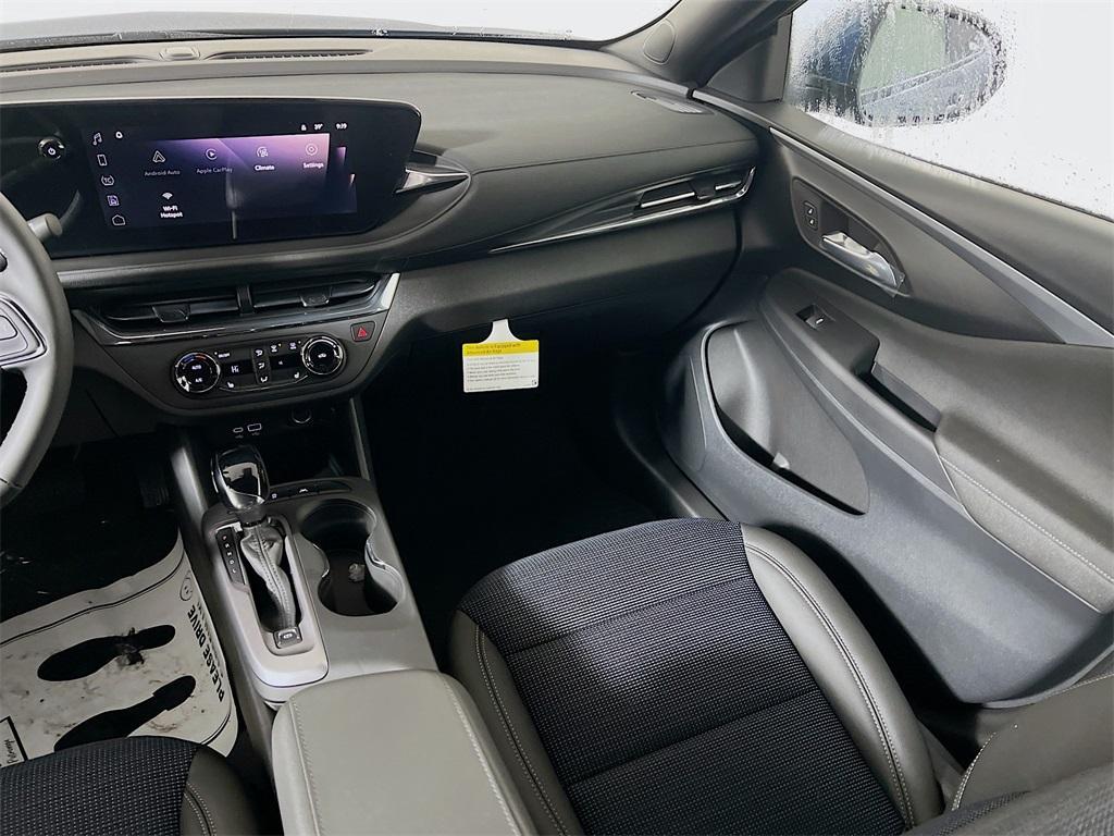 new 2026 Buick Envista car, priced at $27,985