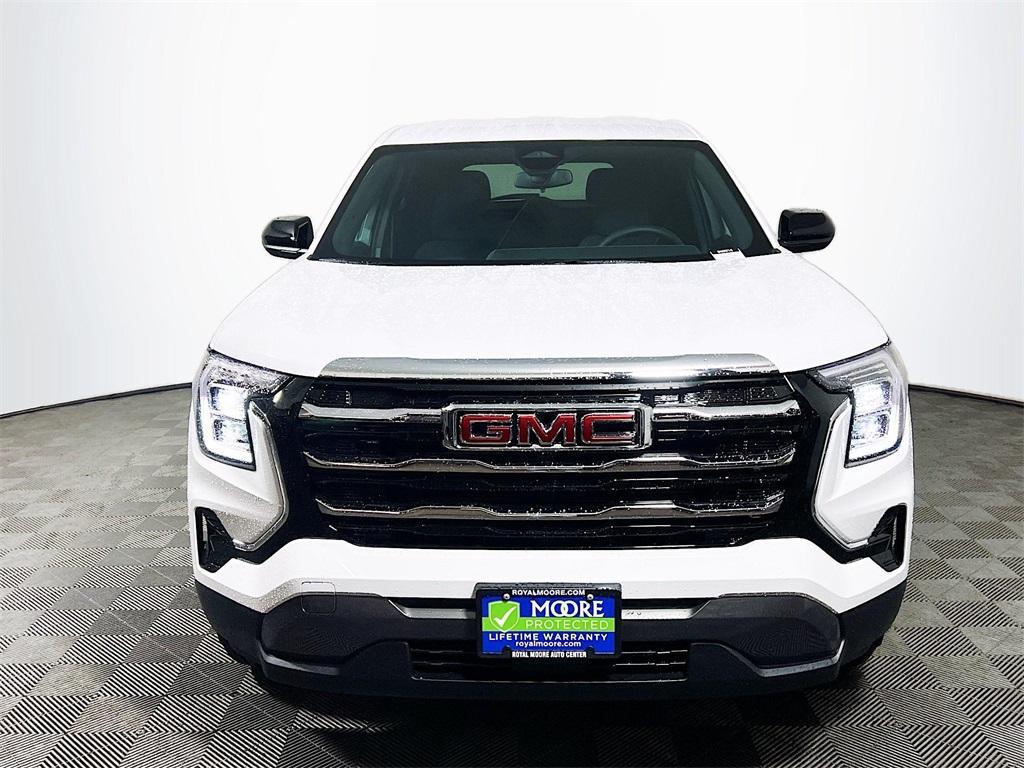 new 2026 GMC Terrain car, priced at $32,895