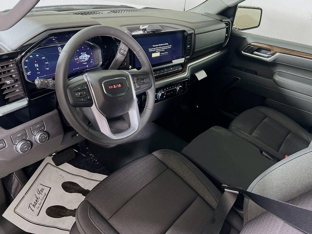 new 2026 GMC Sierra 1500 car, priced at $47,895