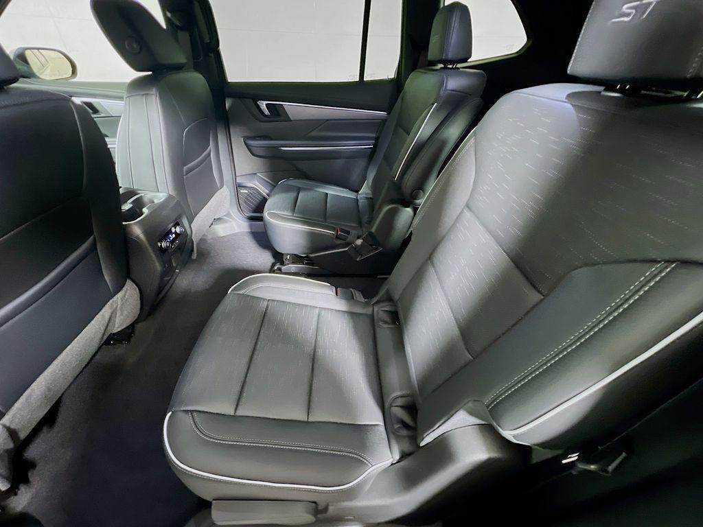 new 2026 Buick Enclave car, priced at $52,360