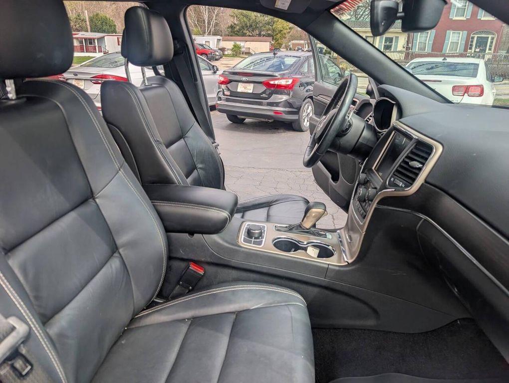 used 2017 Jeep Grand Cherokee car, priced at $14,377