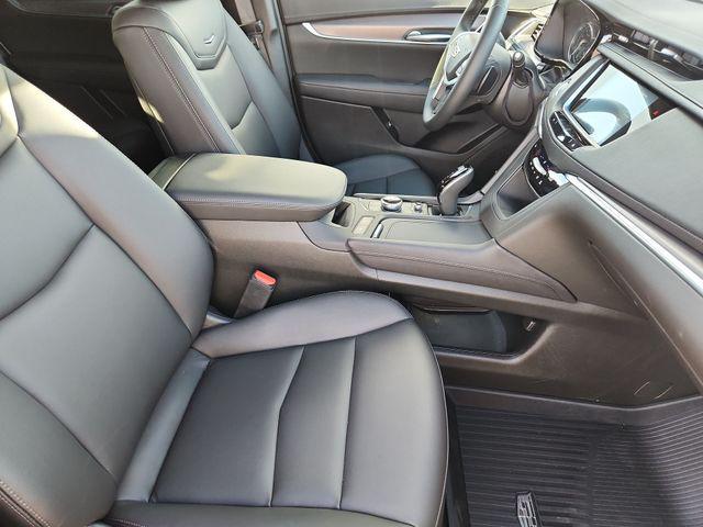 new 2026 Cadillac XT5 car, priced at $48,094