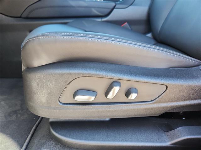 new 2026 Cadillac XT5 car, priced at $58,039