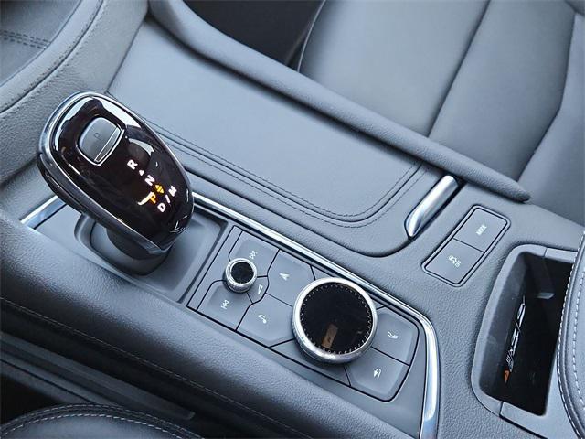 new 2026 Cadillac XT5 car, priced at $58,039