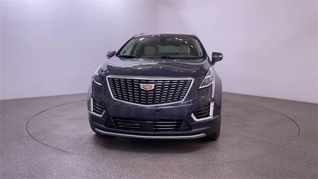 new 2025 Cadillac XT5 car, priced at $59,685