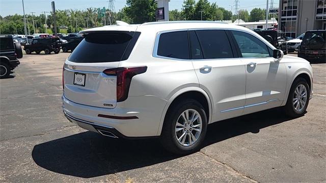 new 2025 Cadillac XT6 car, priced at $54,210