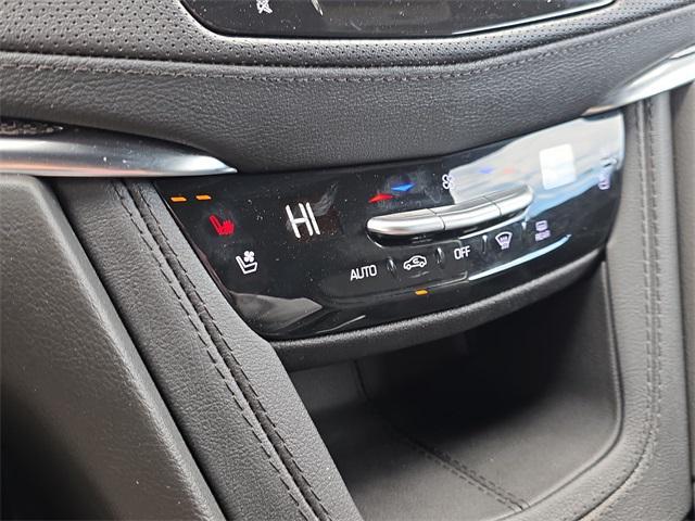 used 2024 Cadillac XT5 car, priced at $40,189