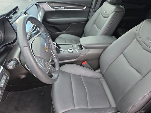 used 2024 Cadillac XT5 car, priced at $40,189