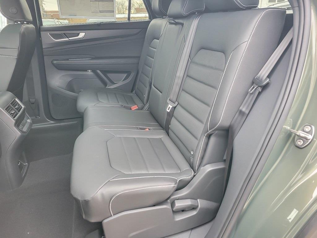 new 2026 Volkswagen Atlas Cross Sport car, priced at $46,916