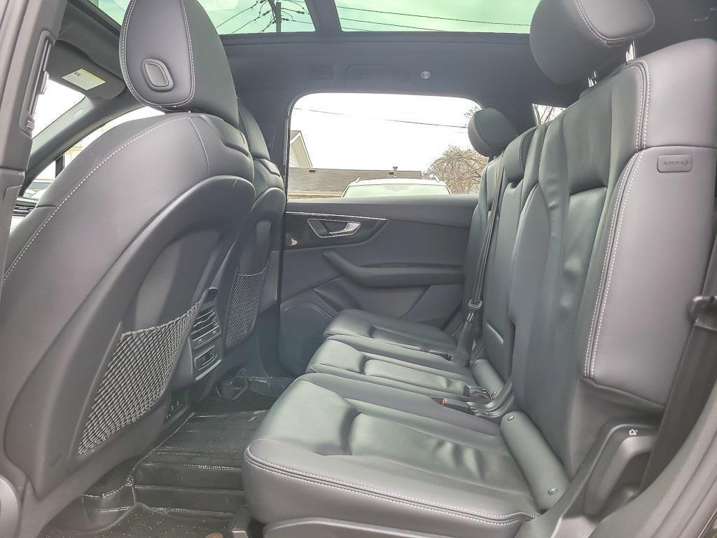 used 2025 Audi Q7 car, priced at $43,978