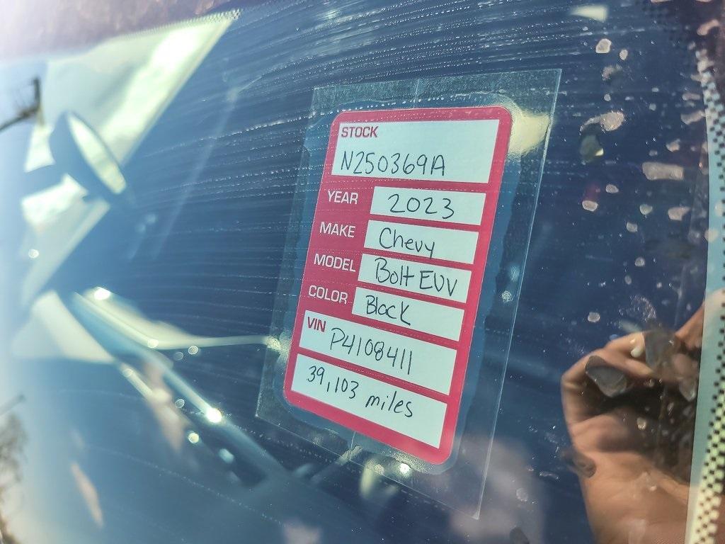 used 2023 Chevrolet Bolt EUV car, priced at $17,000