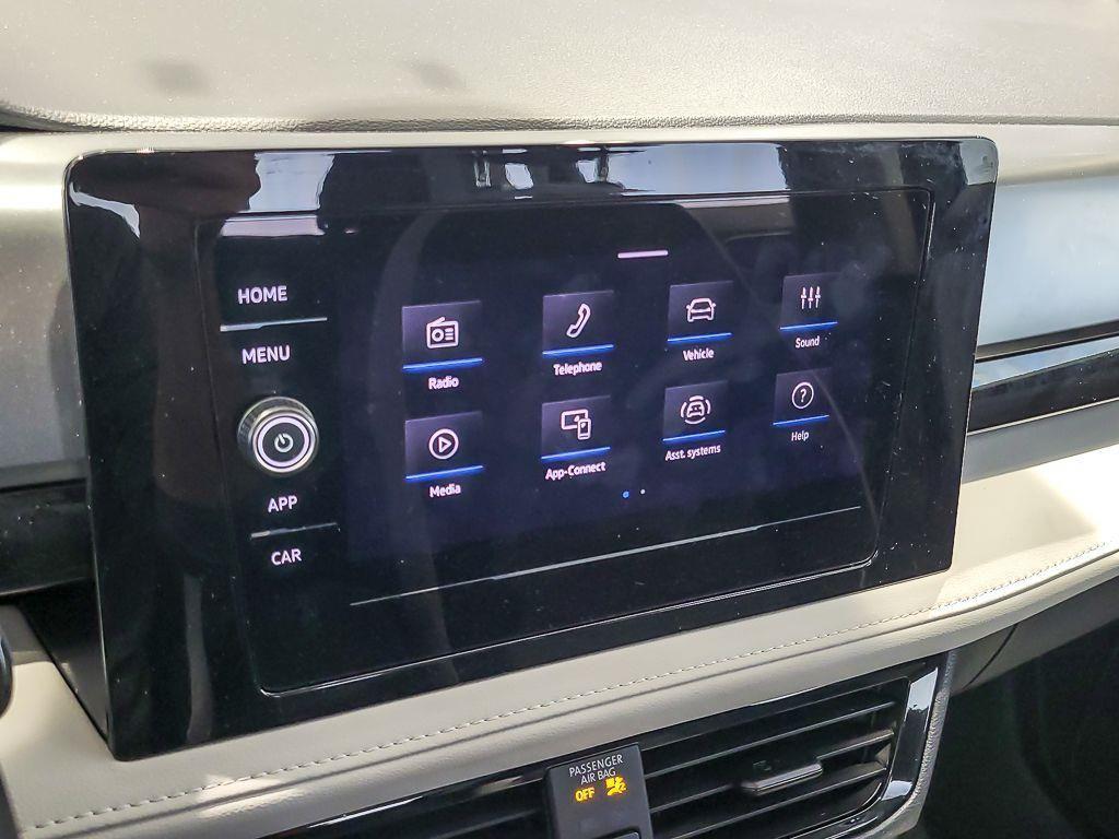 used 2025 Volkswagen Taos car