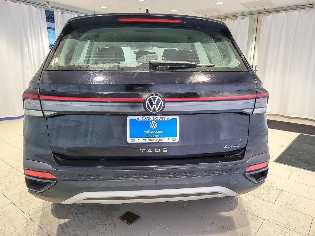 used 2025 Volkswagen Taos car