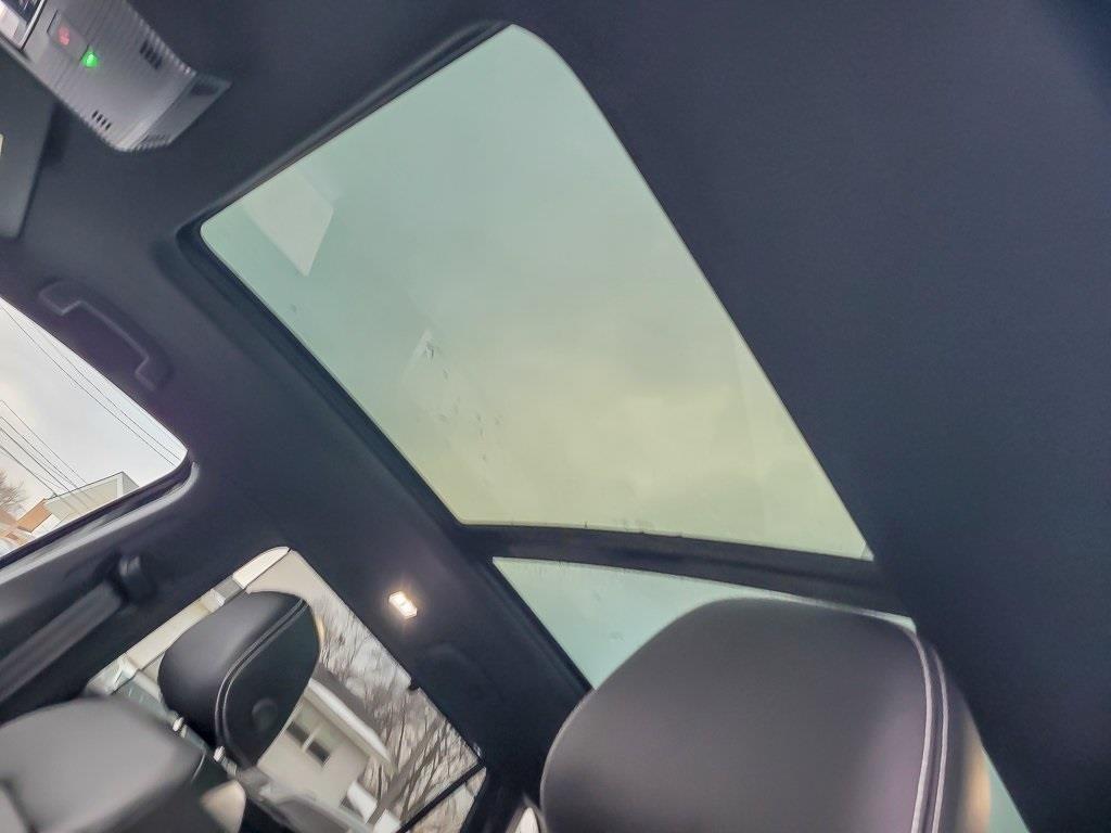 new 2026 Volkswagen Atlas Cross Sport car, priced at $49,009