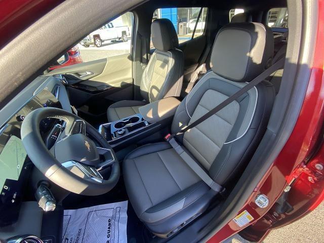 new 2026 Chevrolet Equinox car, priced at $32,685