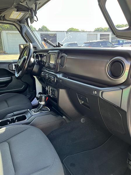 used 2020 Jeep Gladiator car, priced at $27,488