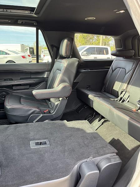 used 2023 Ford Expedition car, priced at $52,991