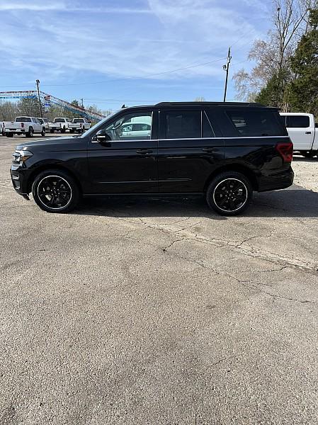 used 2023 Ford Expedition car, priced at $52,991