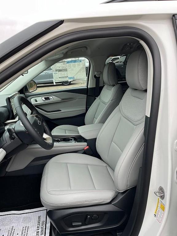 new 2026 Ford Explorer car, priced at $44,989