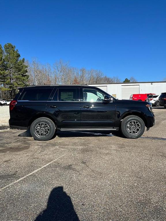 new 2026 Ford Expedition car, priced at $66,973