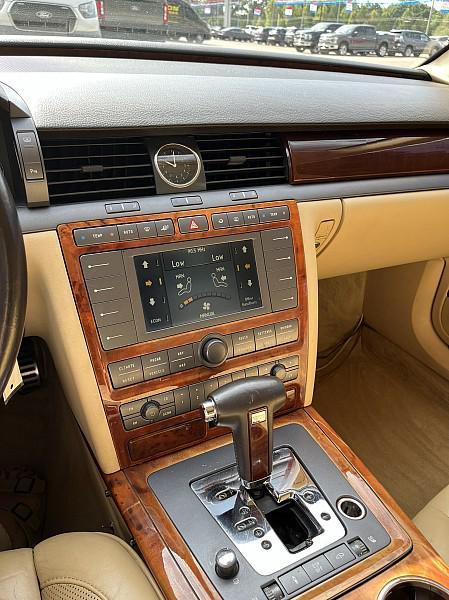 used 2004 Volkswagen Phaeton car, priced at $13,989