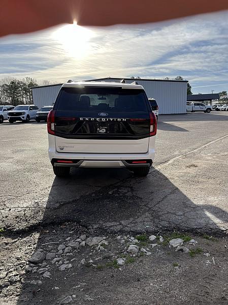 new 2026 Ford Expedition car, priced at $89,735