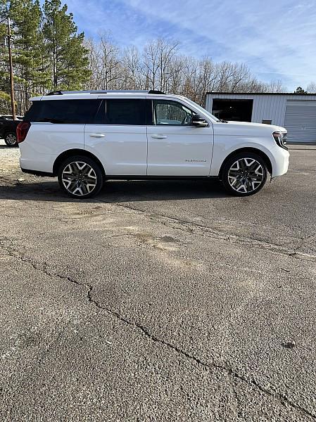 new 2026 Ford Expedition car, priced at $89,735