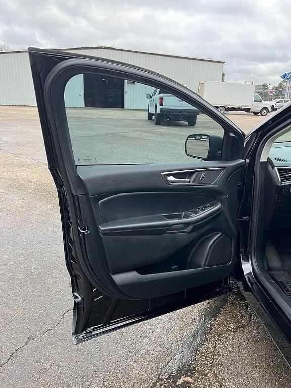 used 2023 Ford Edge car, priced at $21,998