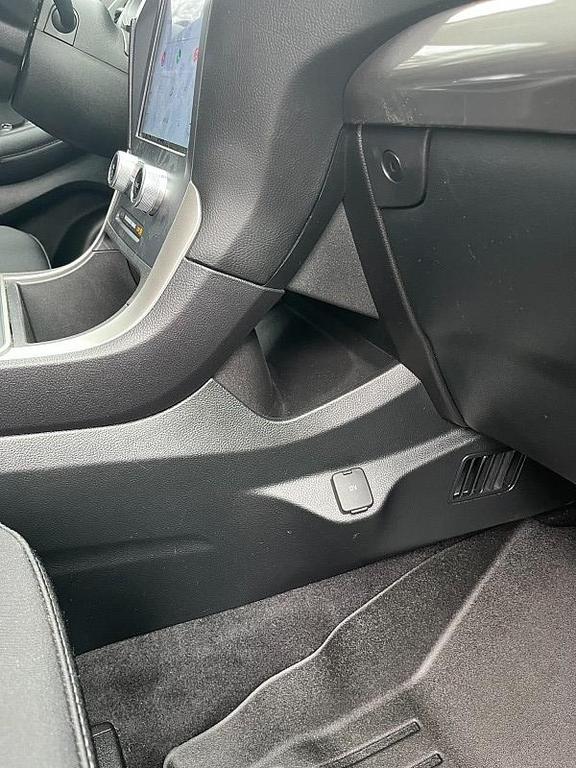 used 2023 Ford Edge car, priced at $21,998