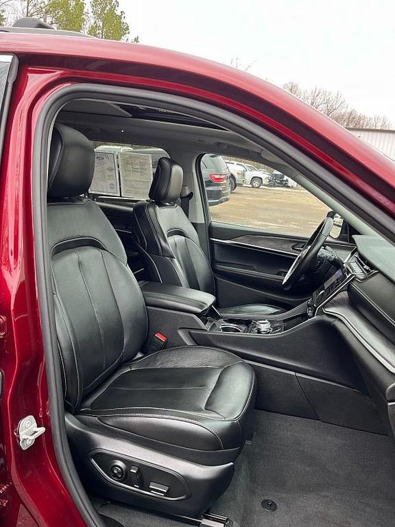 used 2021 Jeep Grand Cherokee L car, priced at $29,998